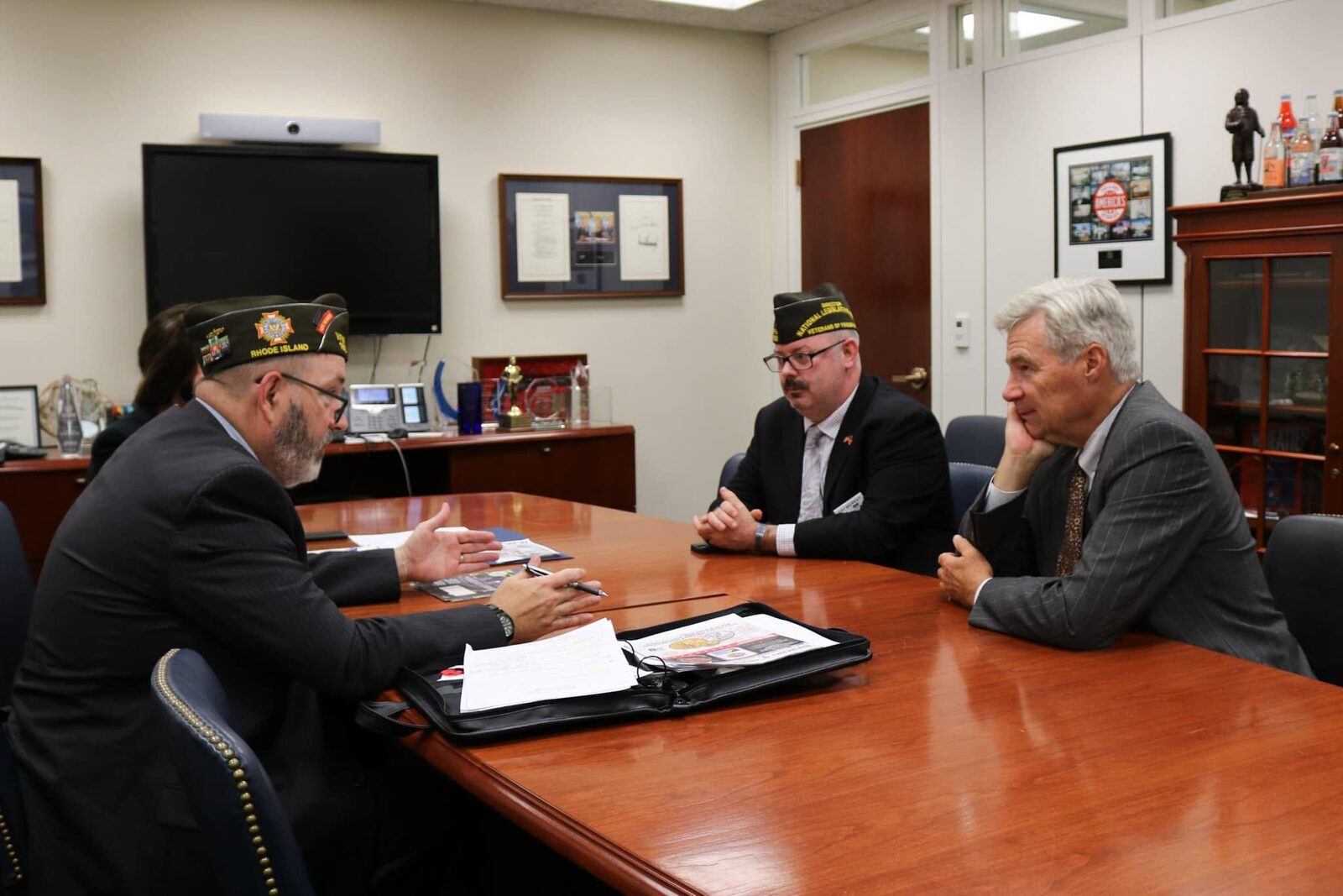 Matt in VFW dress meeting with U.S. Senator Jack Reed